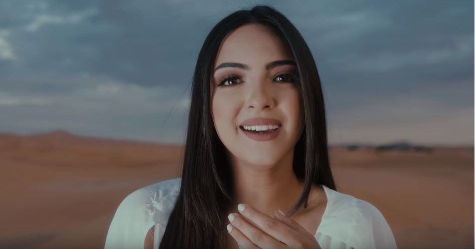 احتفالا بالذكرى 44 للمسيرة الخضراء.. رقية ماغى تصدر جديدها الفني &laquo;&nbsp;هادي صحرتي&nbsp;&raquo; (فيديو)