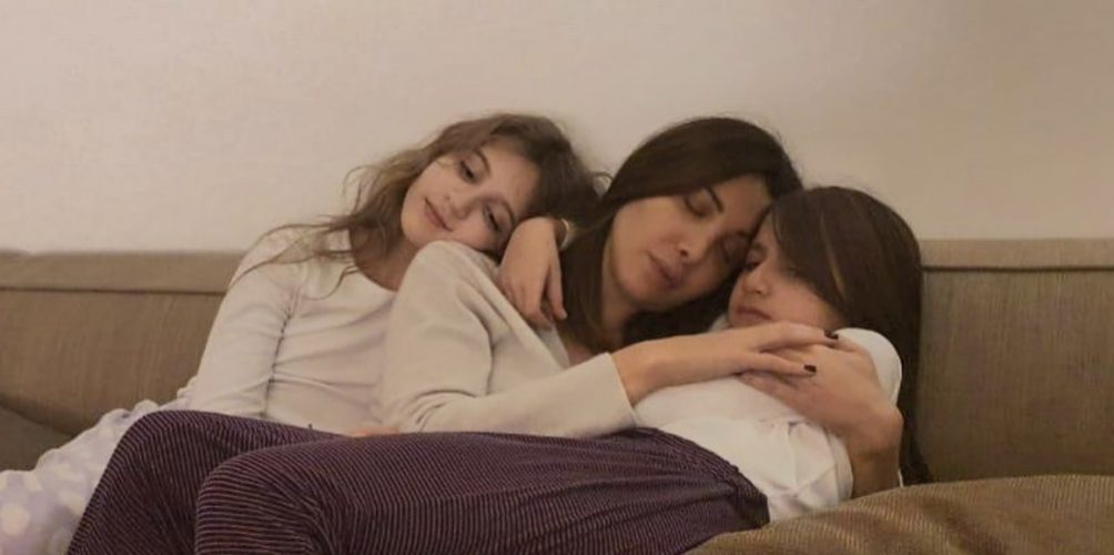 بعد مقتل شخص على يد زوجها.. نانسي عجرم توجه رسالة مؤثرة لبناتها