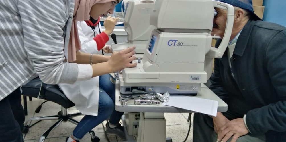 أزيلال.. استفادة 3506 من المتضررين من موجات البرد والتساقطات الثلجية من قافلتين طبيتين