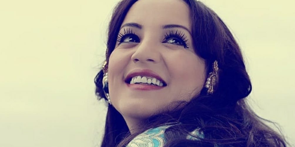 بعد أشهر من ولوجها عالم اليوتيوب والبلوغرز.. سناء عكرود تحذف قناتها وتودع متابعيها