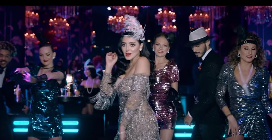 &laquo;&nbsp;لست مغنية&nbsp;&raquo; و&nbsp;&raquo;شكون ضحك عليك&nbsp;&raquo;.. تعليقات لاذعة في حق فاتي جمالي بسبب &laquo;&nbsp;غلطة كبيرة&nbsp;&raquo; (فيديو)