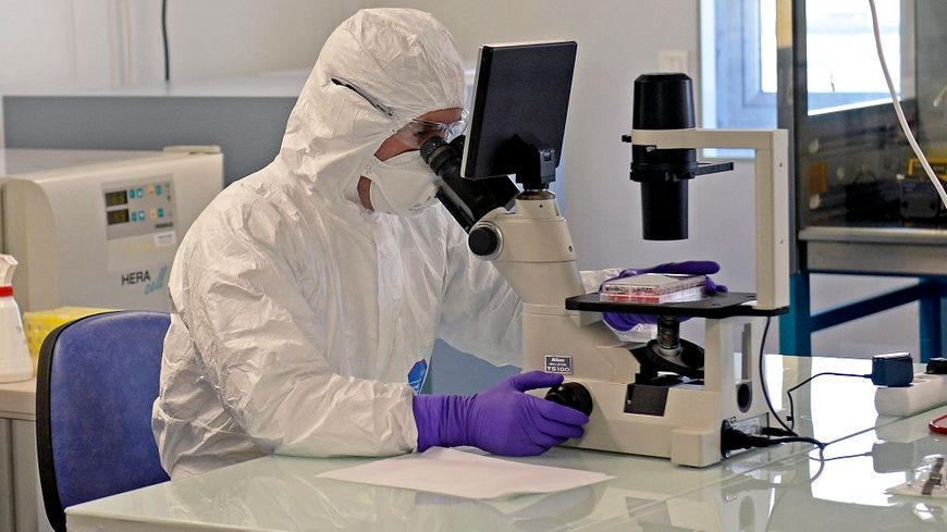 فيورس كورونا.. شركة أدوية فرنسية تعلن أول دواء لعلاج مرضى الجائحة