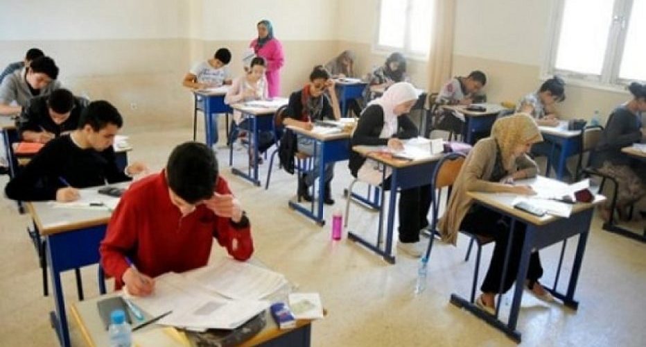 10 تلاميذ في القاعة مع توفير الكمامات وقياس الحرارة.. موعد وكيفية اجراء امتحانات الباكالوريا في المغرب