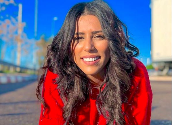 رجاء بلمير: أعيش قصة حب… وأجني ما يعادل 64 ألف درهم من حساباتي على مواقع التواصل الاجتماعي (فيديو)