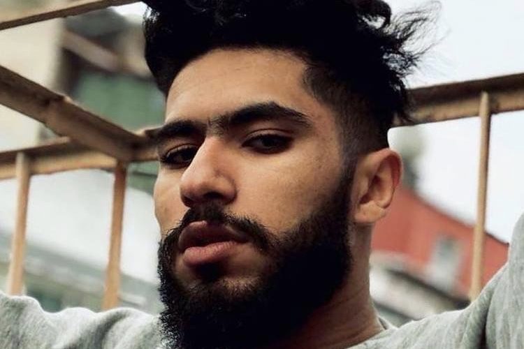 فقد والدته.. الموت يفجع الرابور طوطو