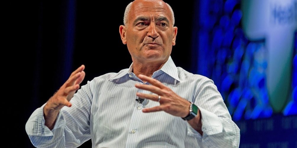 في حال التسرع باستعمال لقاح كورونا لأسباب سياسية.. منصف السلاوي يهدد بالانسحاب