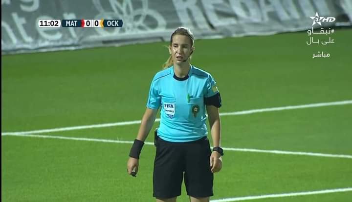 لأول مرة.. حكمة تقود مباراة من البطولة الإحترافية للقسم الوطني الأول صنف الرجال (صور)