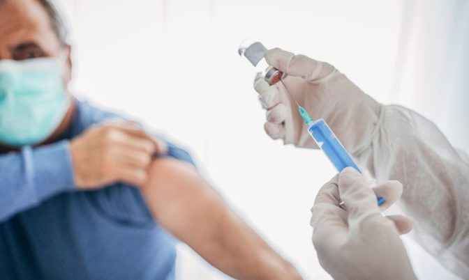 منظمة الصحة العالمية: تعميم اللقاح لن يكون كافيا للقضاء على كورونا