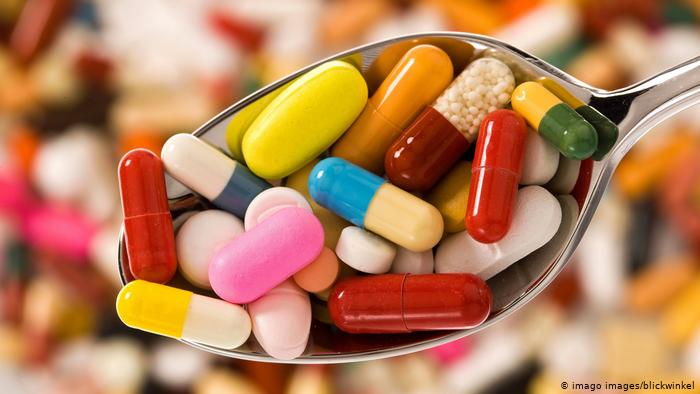 أخصائية: تناول الفيتامينات عشوائيا يشكل خطورة أثناء الإصابة بكورونا