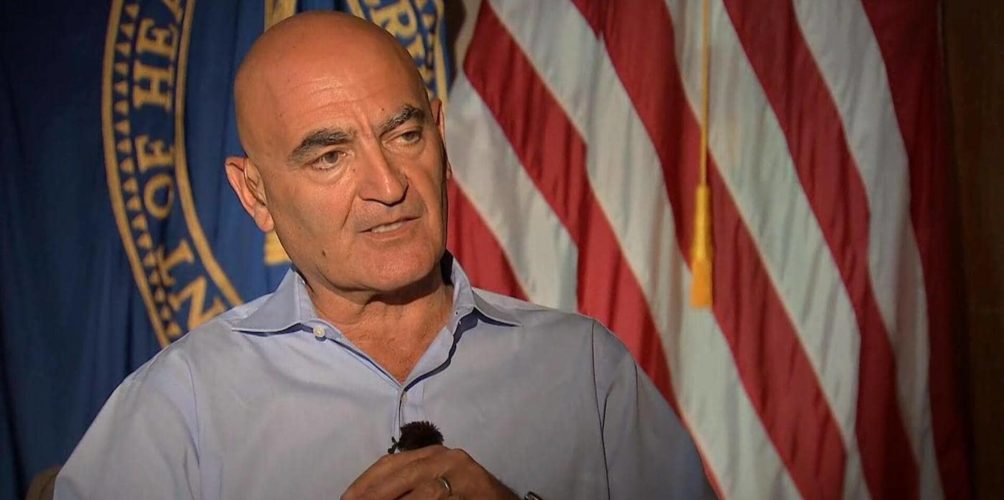 بسبب الرئيس الأمريكي الجديد.. السلاوي يستقيل من منصبه