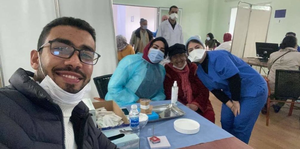 تلقت أول جرعة من اللقاح.. ماه ماه تعبر عن سعادتها وتطمئن جمهورها