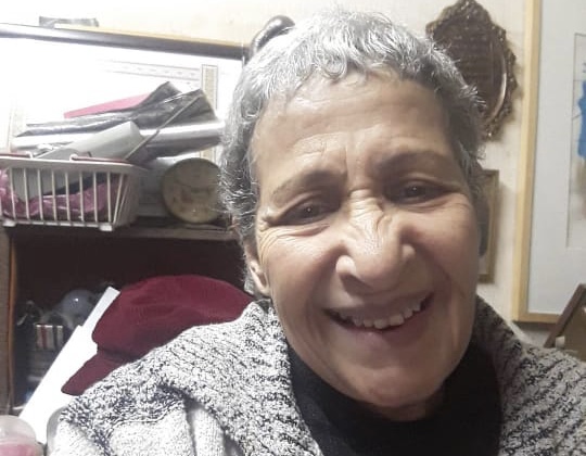 بسبب &laquo;&nbsp;الطوبات&nbsp;&raquo;.. عائشة ماه ماه تعيش ظروفا صعبة داخل منزلها وتطلب المساعدة