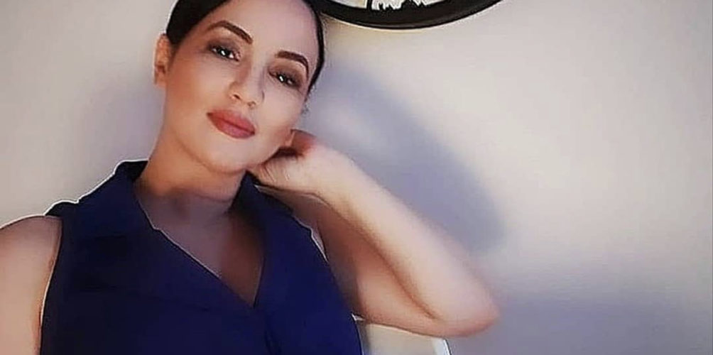 أجرت عملية دقيقة في الرأس.. سناء عكرود تطمئن جمهورها عن صحة والدتها