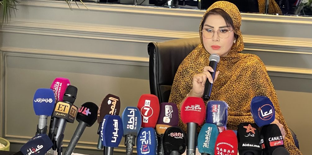 شرف ردا على بوعشرين: جيت مسلحة بالله والحقيقة… وما كنخليوش المحكمة ونجيو نردو فالفنادق 5 نجوم!