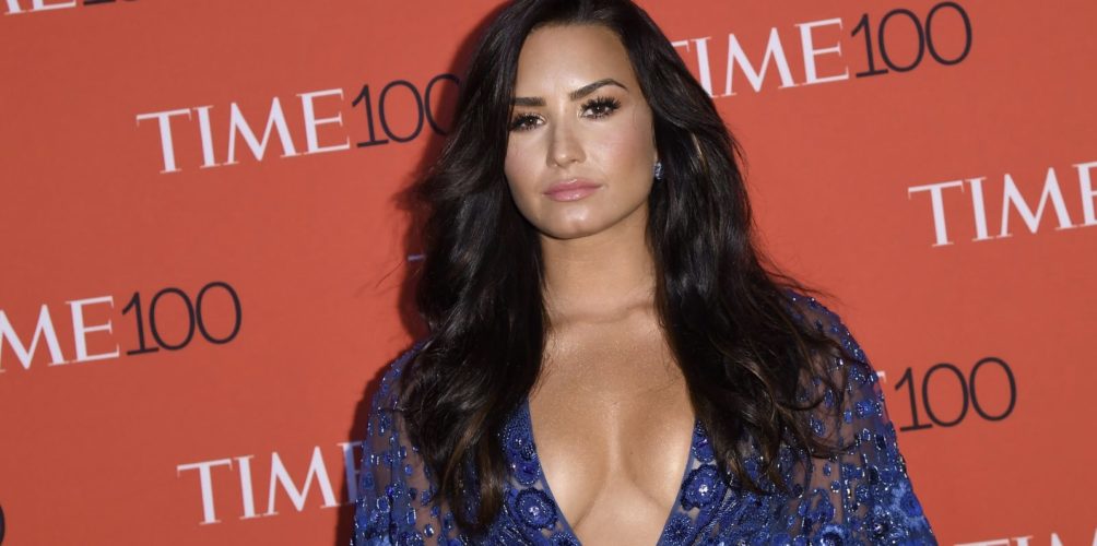 في فترة المراهقة.. نجمة أمريكية شهيرة تكشف تعرضها للاغتصاب