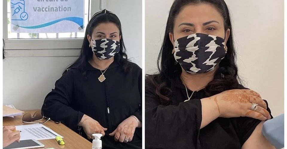 لأنها تعاني من السكري وأمراض الكلى.. لطيفة رأفت تتلقى الجرعة الأولى من لقاح كورونا