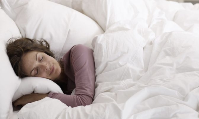 دراسة: النوم لمدة 20 دقيقة إضافية كل ليلية يساعدكم على مكافحة السمنة والسكري