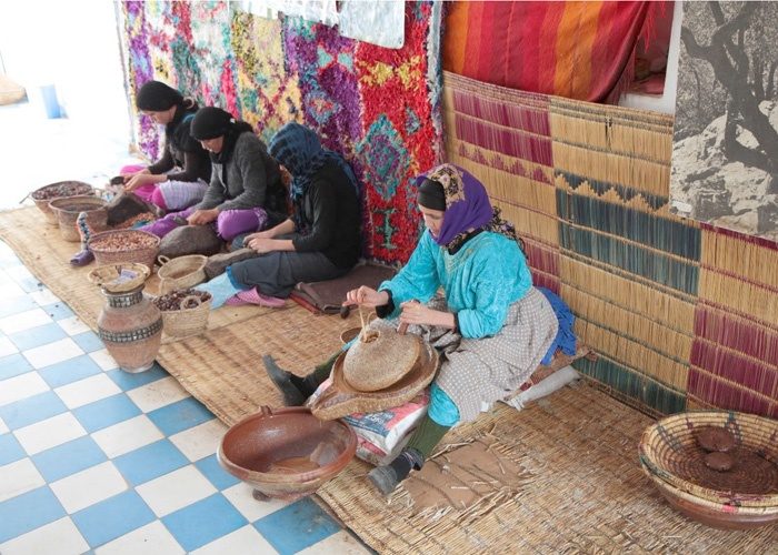 تثمين للتراث واعتراف بمجهودات المرأة القروية.. المغرب والأمم المتحدة يحتفلان باليوم العالمي لشجرة الأركان