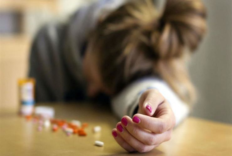 بالأرقام.. زيادة محاولات الانتحار بين المراهقات خلال الجائحة