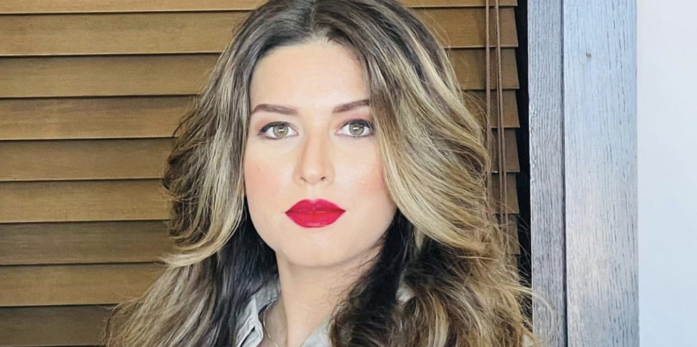 وصفتها بالحرب العالمية الثالثة.. هاجر عدنان تنتقد &laquo;&nbsp;المعاطيات&nbsp;&raquo; بين الفنانات (صورة)