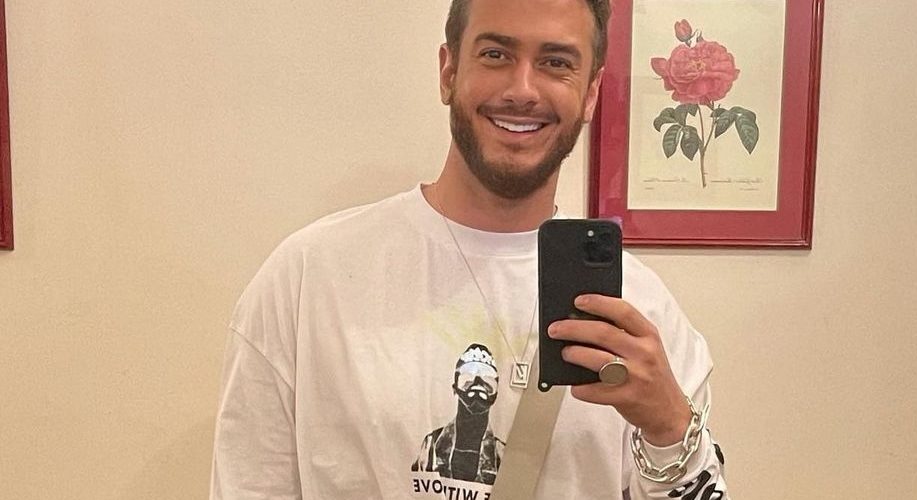 بعد الحرائق التي نشبت في الغابات بالجزائر.. سعد لمجرد يعزي أهالي الضحايا