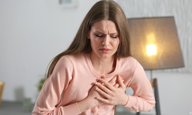 خاصة اللواتي في منتصف العمر.. متلازمة القلب المكسور تهدد حياة النساء