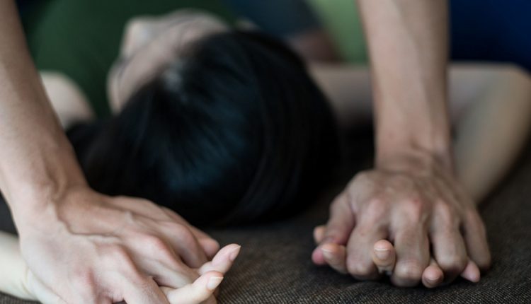 ما بقى ما يعجب.. إحالة ممثل شهير للمحاكمة بتهمة التحرش وهتك عرض 7 فتيات