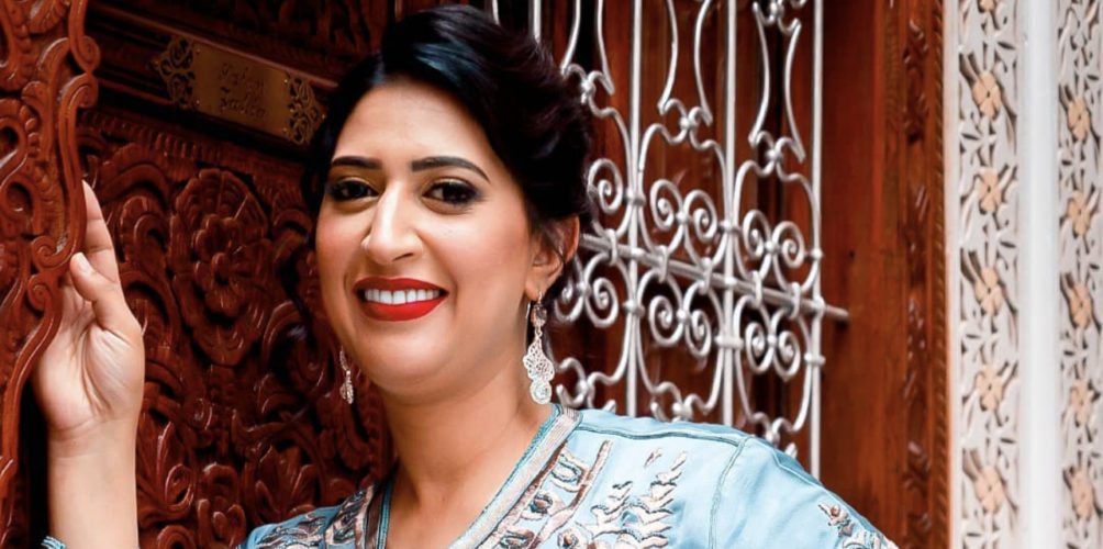 دنيا بوطازوت: اللي ما عندو خير فبلادو ما عندو خير فحد (صورة)