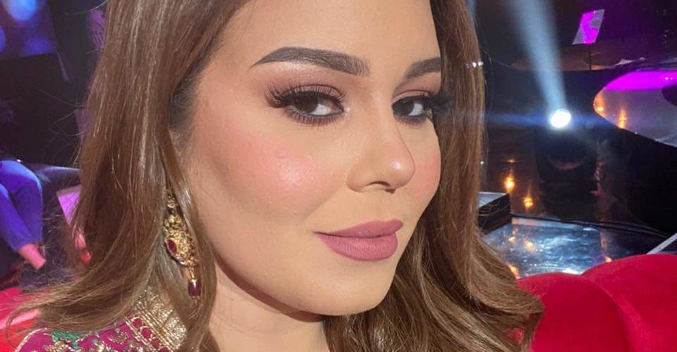 بسبب شجرة نويل.. كوثر براني تتعرض للإنتقادات