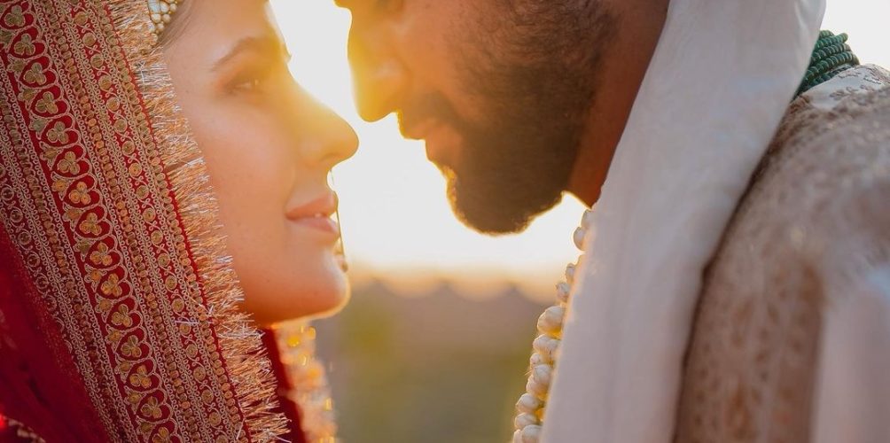 (وضعت شروطا لضيوفها.. زواج كاترينا كيف بالممثل فيكي كوشال(صور