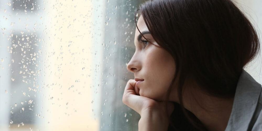 الإكتئاب الموسمي.. الدكتور رضى أنور يكشف أعراضه وعلاجه