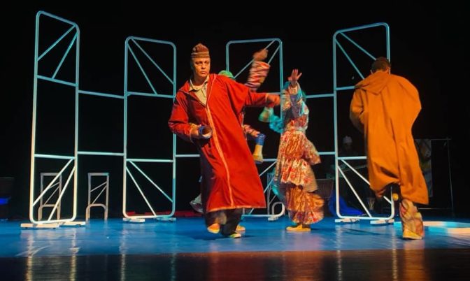 « أنقدوا المسرح المغربي من السكتة القلبية ».. فنانون يطلقون حملة وطنية ويوجهون رسالة إلى وزير الثقافة والشباب والتواصل