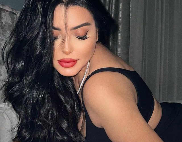 هل تفكر في الإعتزال؟.. فاتي جمالي ترد