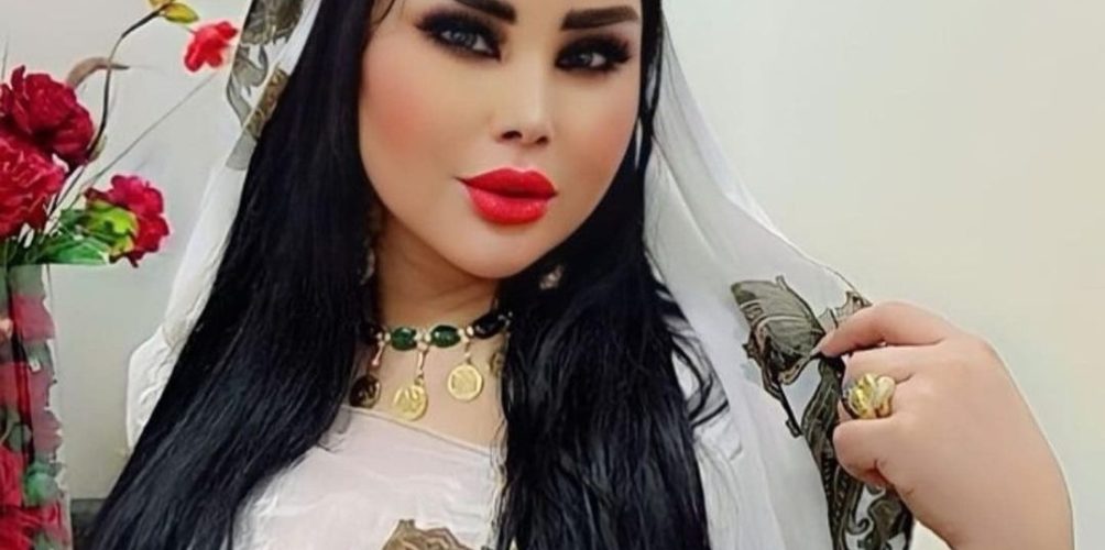 بعيدا عن الفن.. سعيدة شرف تلتحق بأقسام الدراسة