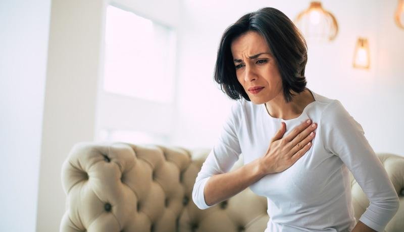 تزيد من خطر الإصابة بالنوبات القلبية.. دراسة تحذر من تناول مسكنات الألم لوقت طويل