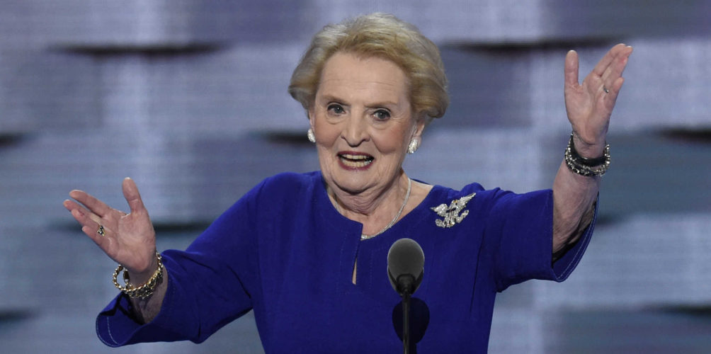 أول امرأة تتولى وزارة الخارجية الأميركية.. وفاة مادلين أولبرايت