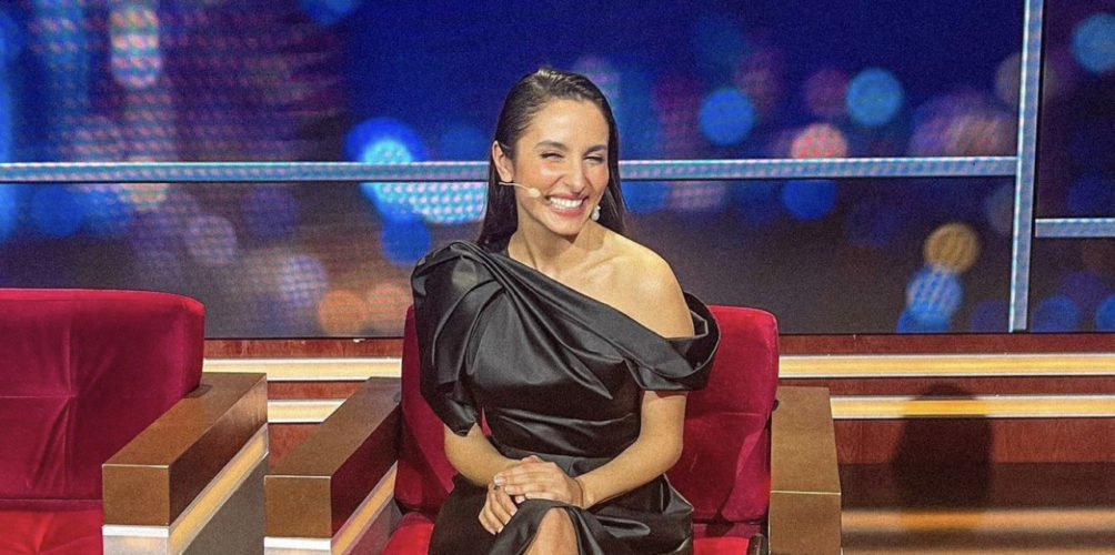 بإطلالة ساحرة.. سارة بيرليس تعلن استضافتها في برنامج « رشيد شو » (صور)