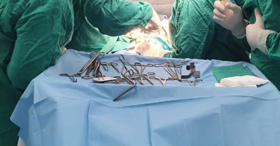 القنيطرة.. نجاح عملية جراحية دقيقة على مستوى العمود الفقري لفائدة شاب بالمستشفى الإقليمي الإدريسي