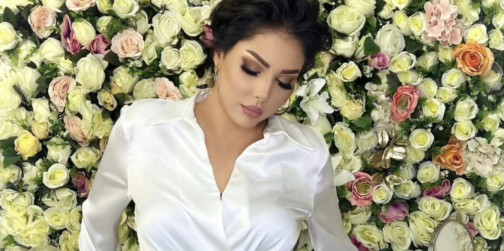 توفيت كلبتها.. الحزن يخيم على قلب ابتسام تسكت (صورة)