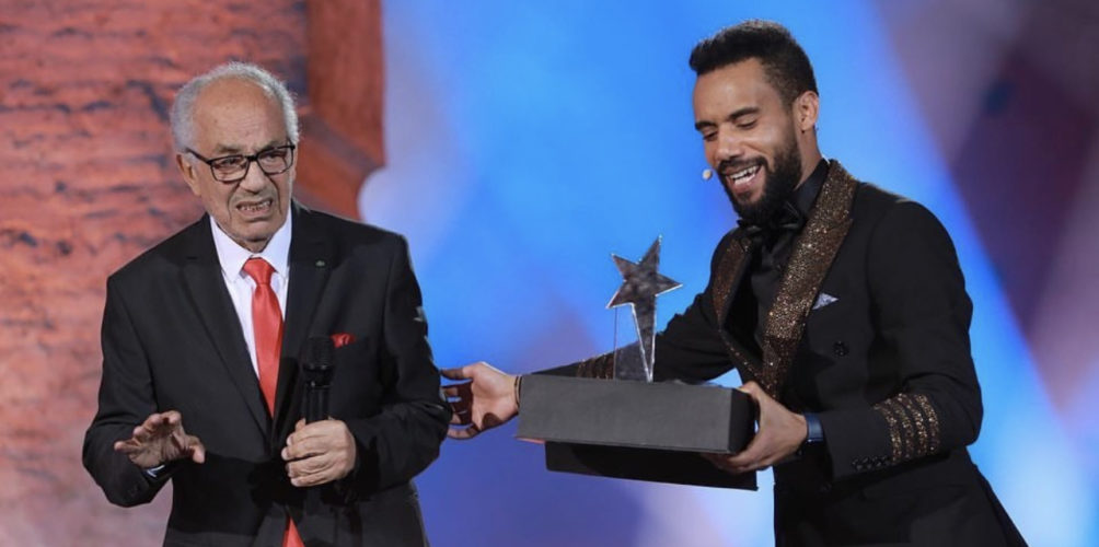 اعترافا بتاريخه الفني.. « إيموراجي » تكرم الداسوكين في مهرجان « مراكش للضحك » (صور)