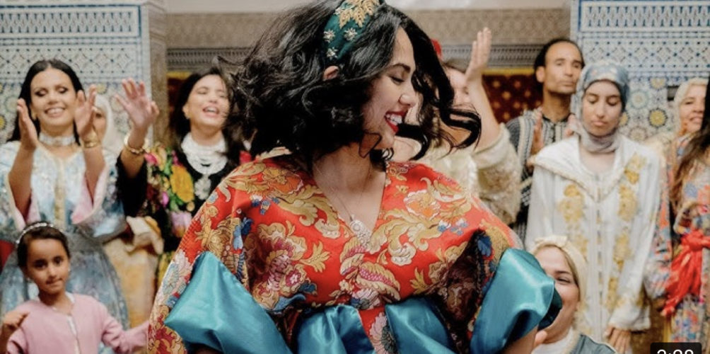 بعد 8 أيام على طرحها.. « ما خلاو ما قالو » لمنال بنشليخة تواصل تصدر الطوندونس على اليوتيوب (فيديو)