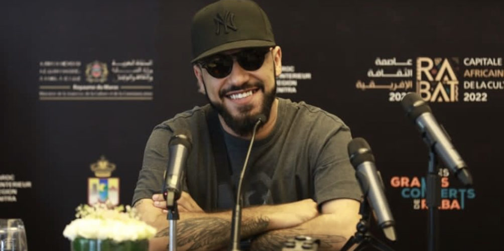 « كنكمي الحشيش ومن بعد ».. طوطو يستفز الجمهور بتصريحاته الأخيرة