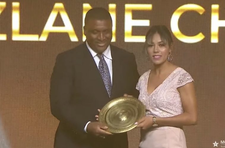 عميدة المنتخب الوطني النسوي.. غزلان الشباك تفوز بلقب أفضل لاعبة