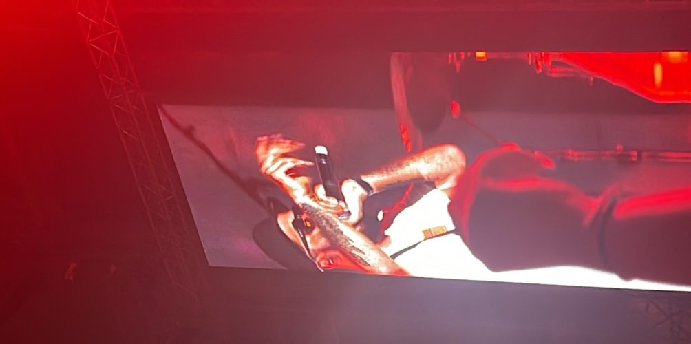 السهرات الكبرى للرباط.. طوطو يُتحف عشاق الراب (صور)