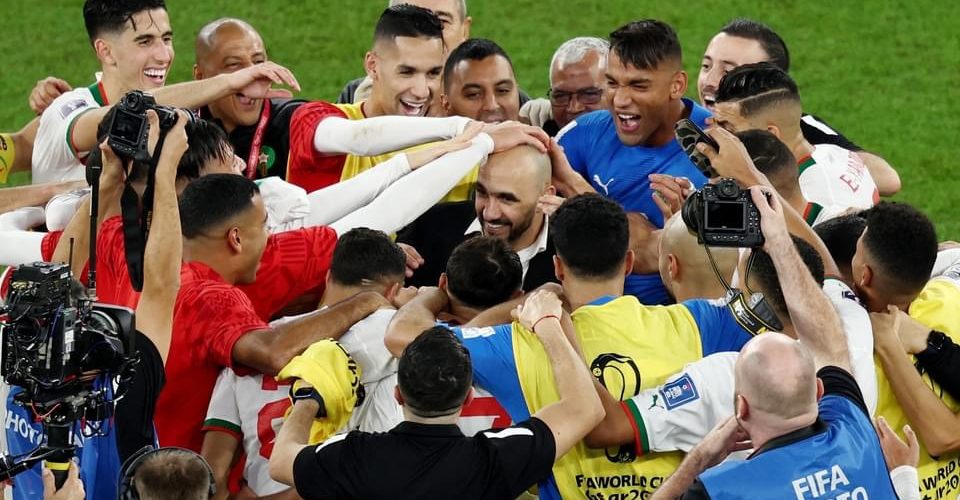 بعد تأهلهم التاريخي.. مشاهير يهنئون أسود الأطلس