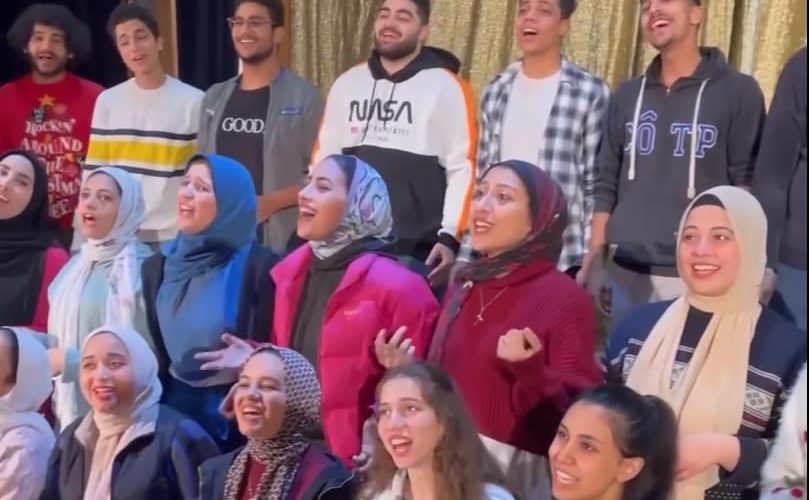 « والله شرفتونا ».. فرقة “كورال روح الشرق” المصرية تحتفي بأسود الأطلس (فيديو)