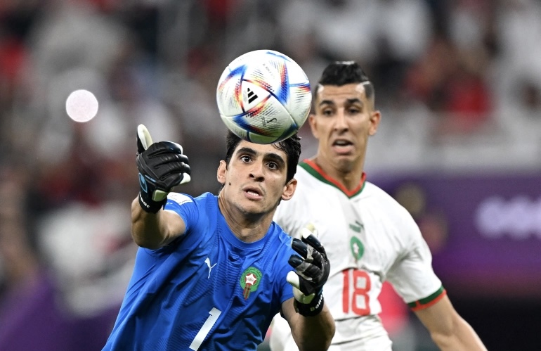 العنكبوت المغربي.. بونو مرشح لجائزة أفضل حارس مرمى على الصعيد العالمي