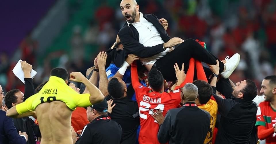 صافي باركا علينا/ الرگراگي إرحل/ غنتسطاو فهاد المونديال.. تعليقات طريفة لمغاربة عقب التأهل إلى نصف نهائي المونديال