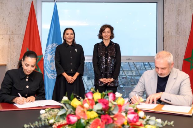 باريس.. الأميرة للا حسناء تترأس حفل توقيع اتفاقية بين مؤسسة “المحافظة على التراث الثقافي للرباط” و”اليونسكو”