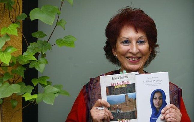 « سيدة مرموقة ».. جامعة القاضي عياض في مراكش تكرم الراحلة فاطمة المرنيسي
